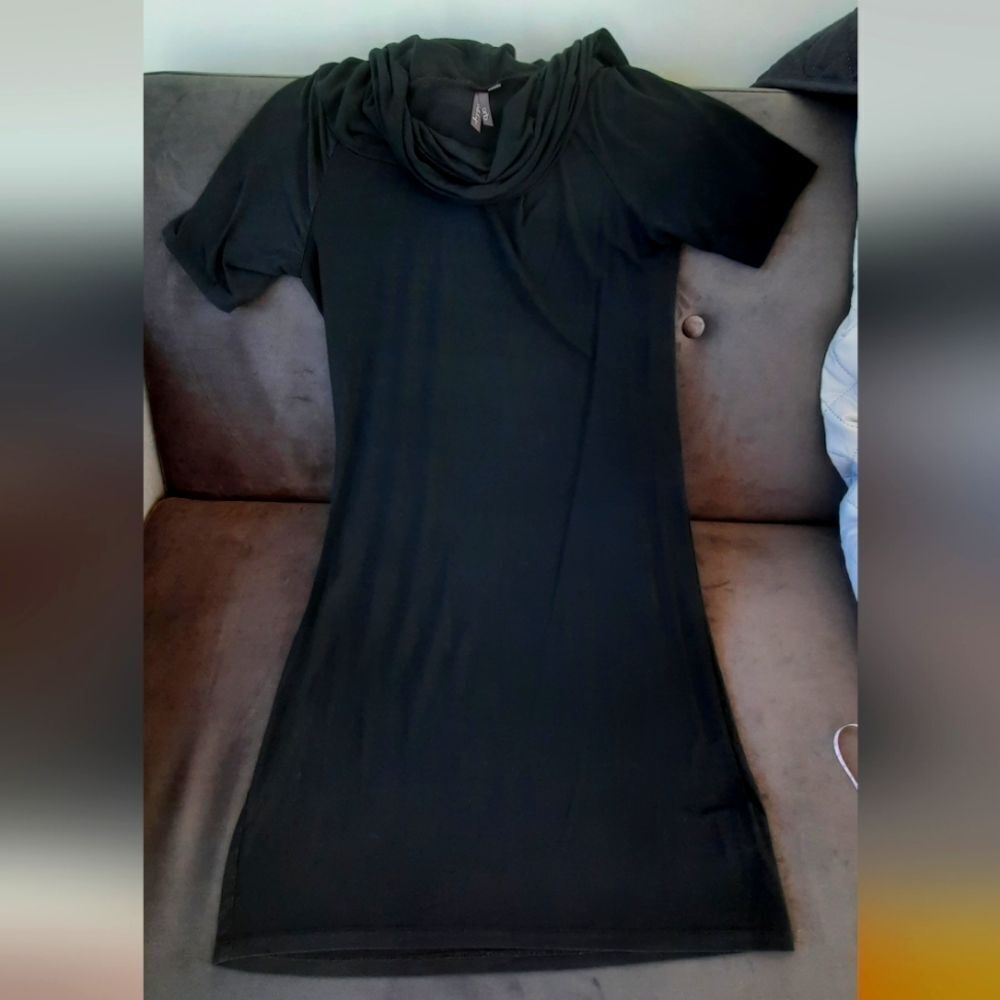 Orb black cowl neck medium